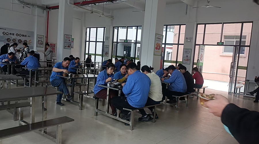 金環(huán)食堂，美味與關(guān)懷的港灣