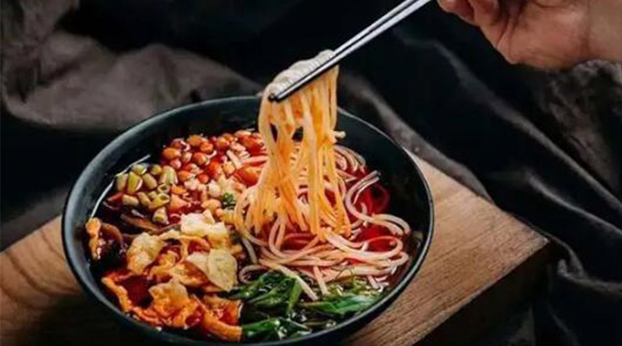 吃螺螄粉衣服上有味道如何快速解決！滾筒衣服烘干機(jī)有辦法