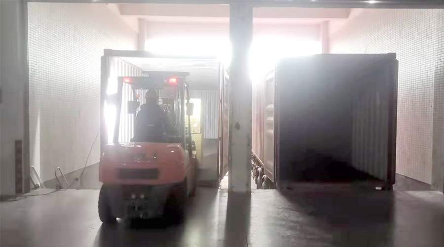 齊心協(xié)力為客戶！春節(jié)期間金環(huán)電器人員加班加點(diǎn)發(fā)貨